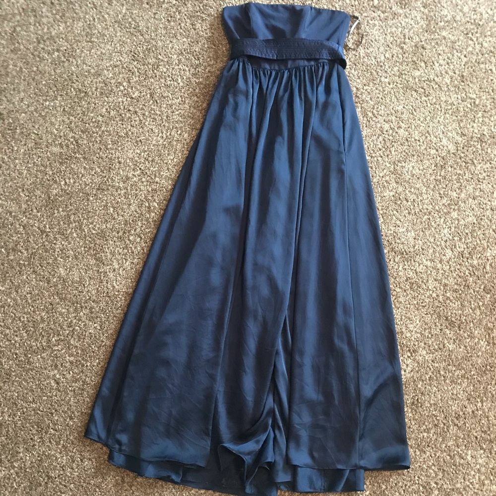 Size 4 Vera Wang Navy Blue Bridesmaids/Prom Dress